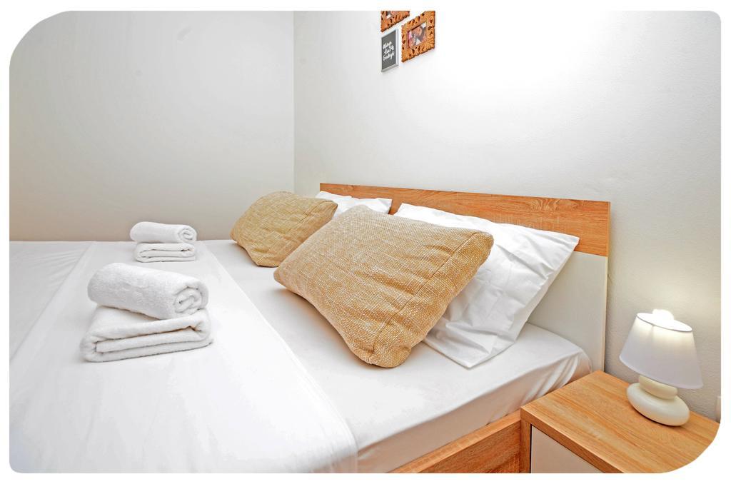 Aprtment Close To Center Zadar Room photo