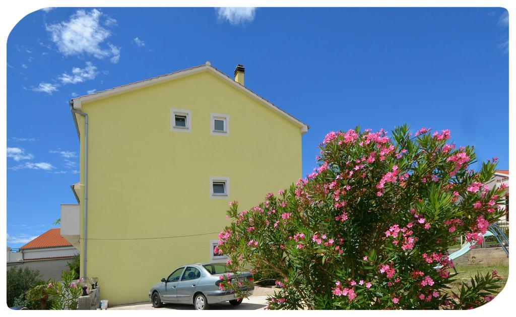 Aprtment Close To Center Zadar Room photo